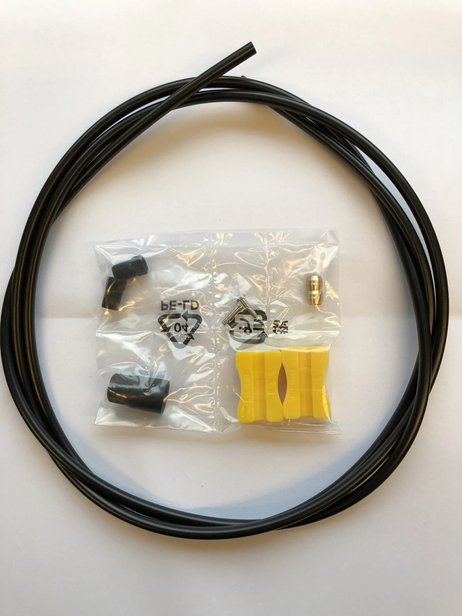 Shimano Bremsleitung SM-BH90-SS 1700mm Schwarz 3 Shimano Bremsleitung SM-BH90-SS 1700mm Schwarz